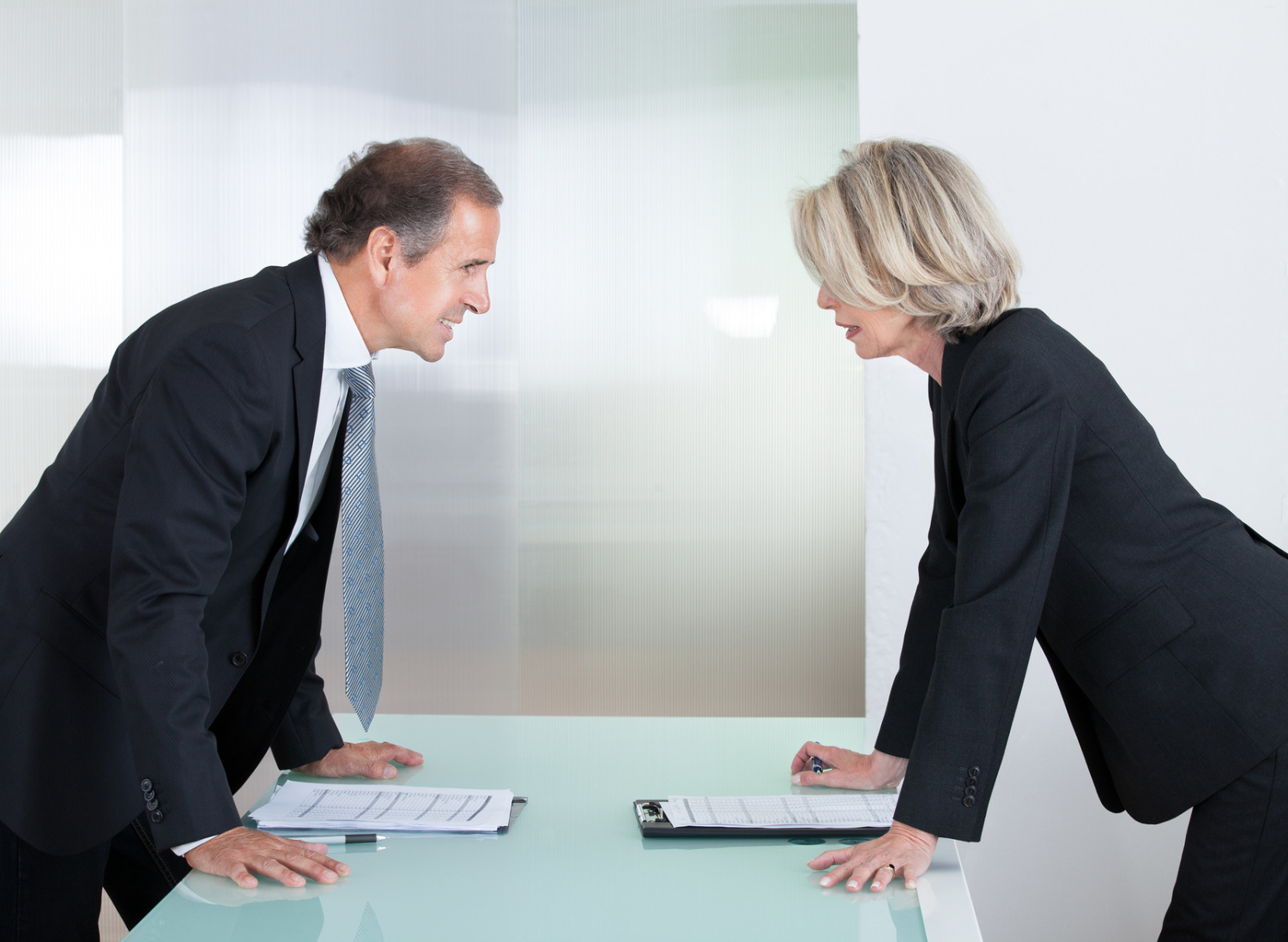 Business people fighting | Detective Agency Stuttgart | Private Investigator Stuttgart